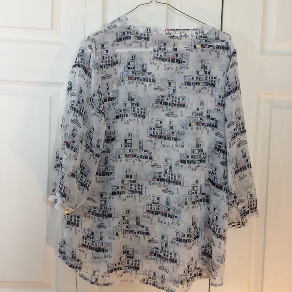 CHICO'S sheer blouse city theme 3/4 sleeve tunic - Picture 5 of 8